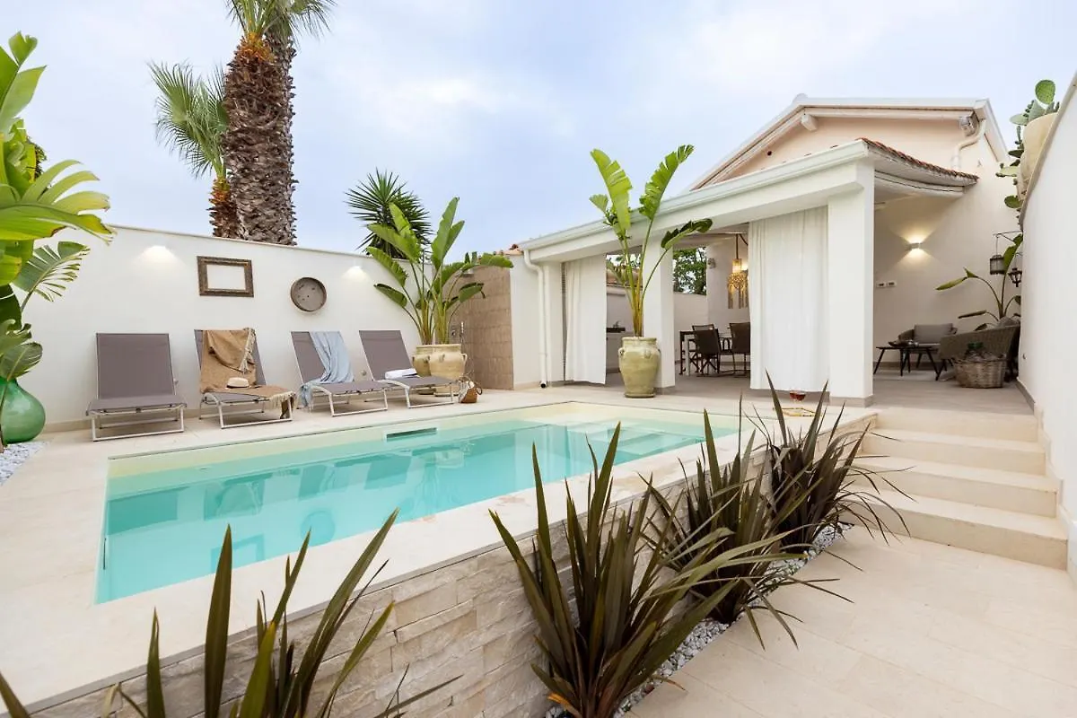 Villa Delle Palme Con Piscina Privata 산타 마리아 델 포칼로 0*,