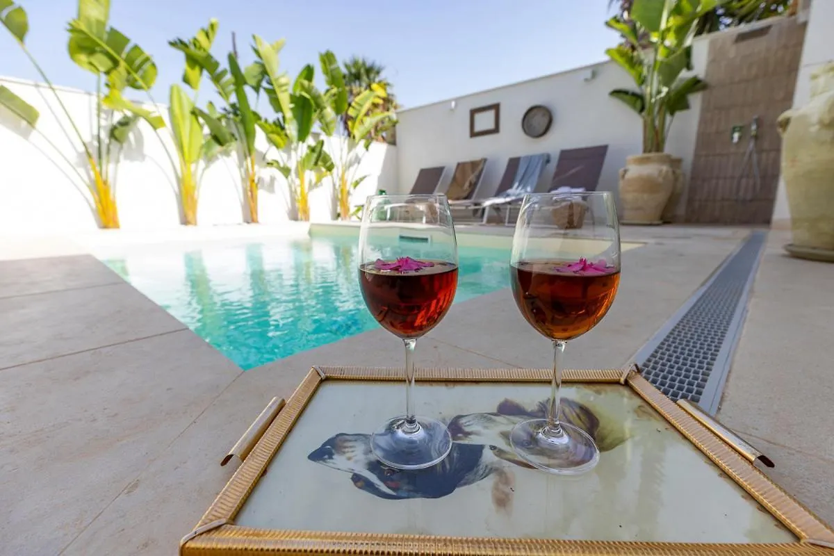 Villa Delle Palme Con Piscina Privata 산타 마리아 델 포칼로 펜션